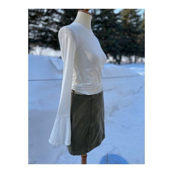 Free People Cecilia Tee Evening Cream XS NWT Bell Sleeves Sheer Fitted Crew - Picture 14 of 15